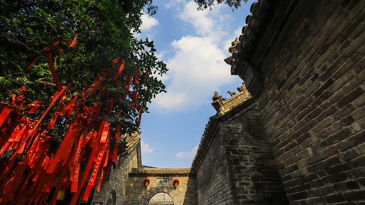 "参观了中医药起源、中医药五千年发展史、华佗和他的中医药成果、中医药资源和亳州现代中医药文化发展..._华祖庵"的评论图片
